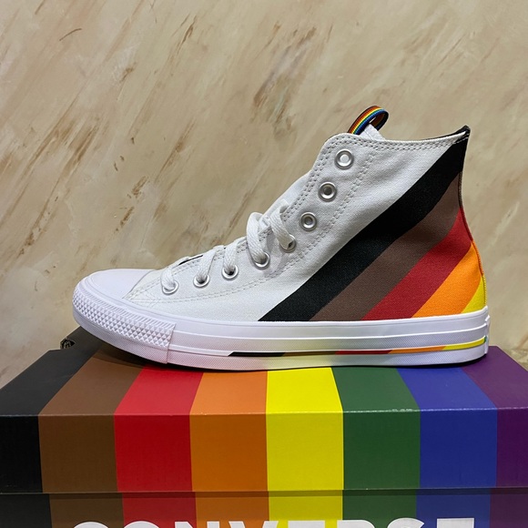 Chuck Tylor All Star High ‘Pride - White’ Unisex - Picture 2 of 5